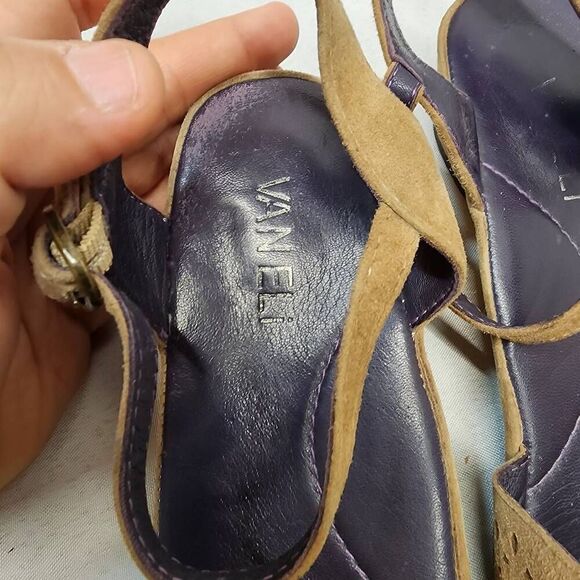 Vaneli Women's 8.5 Wide Perforated Brown Suade Sandals Peep Toe Ankle-Strap - Picture 6 of 9